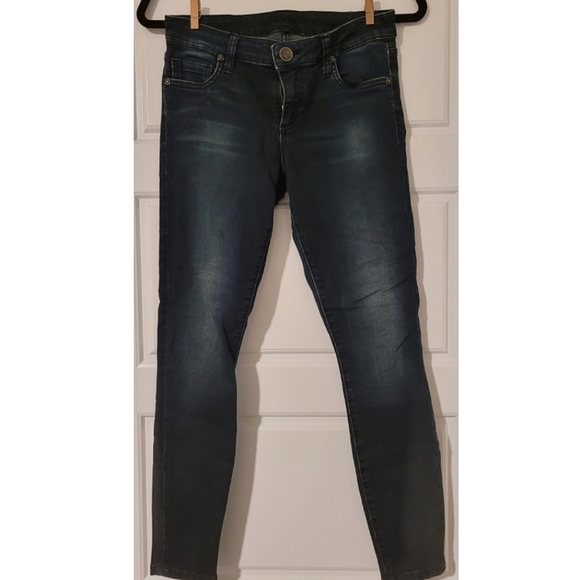 Jeans - Picture 1 of 2